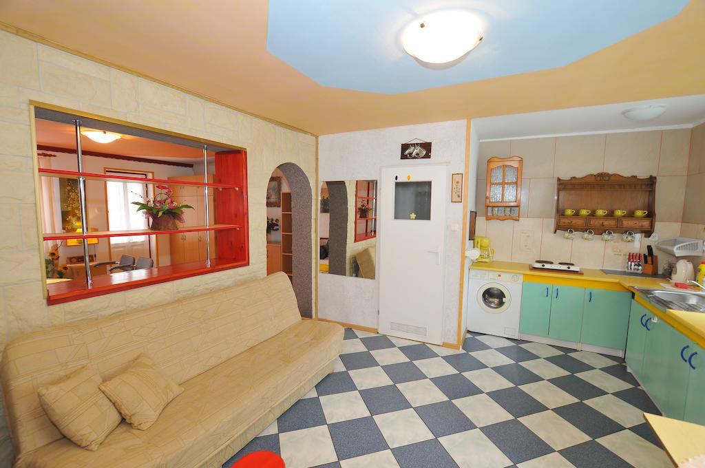 Osrodek Wczasowy Domino Bis Apartment Dzwirzyno Room photo