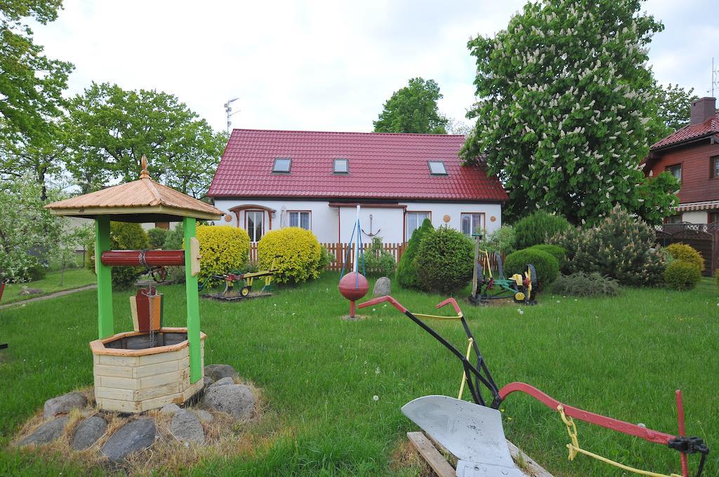 Osrodek Wczasowy Domino Bis Apartment Dzwirzyno Exterior photo